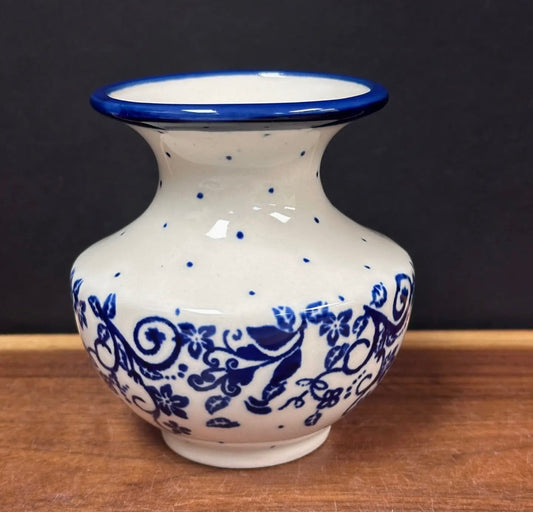 Zaklady Blue Ivy, Fluted Bubble Vase