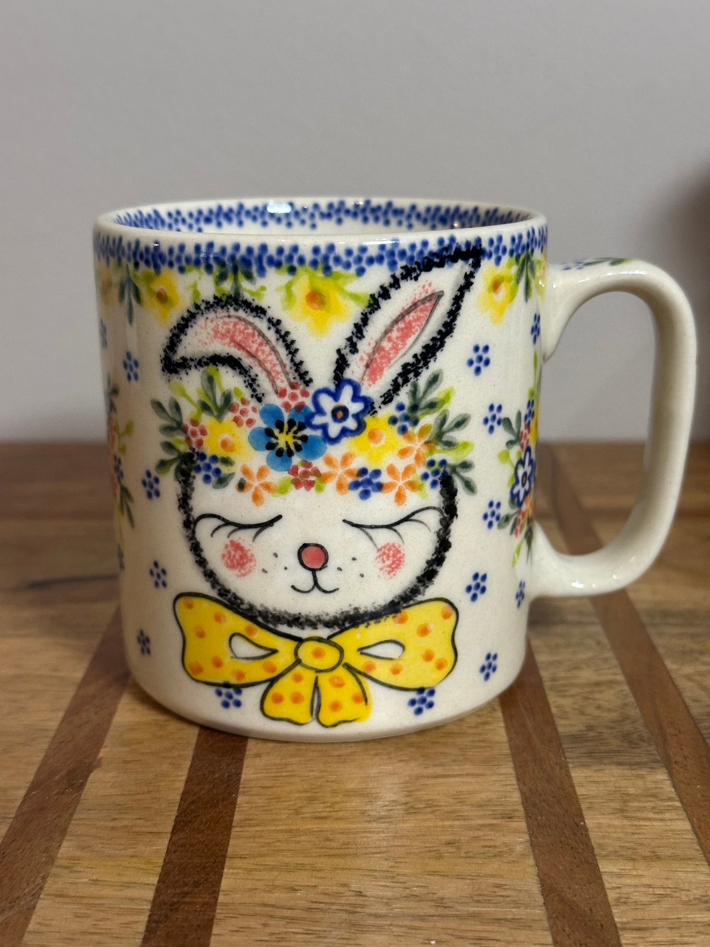 Vena, Unikat U588, Yellow Bow Bunny, Straight Mug