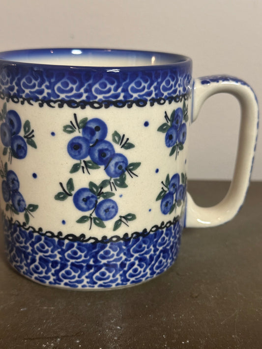 Bona, Lovely Blueberries, Straight Mug 12 oz