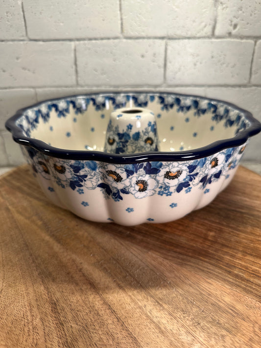Ceramika Artystyczna Polish Pottery, Blue Cherry Large Bundt Pan