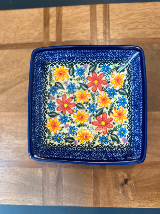 Kalich Polish Pottery, Unikat Art Level 2, Flirty Flowers, Square 6" Shallow Bowl