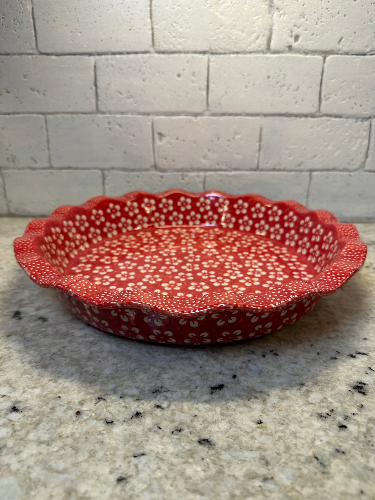 Manufaktura, Red Blossom,  Large Ruffled Baker