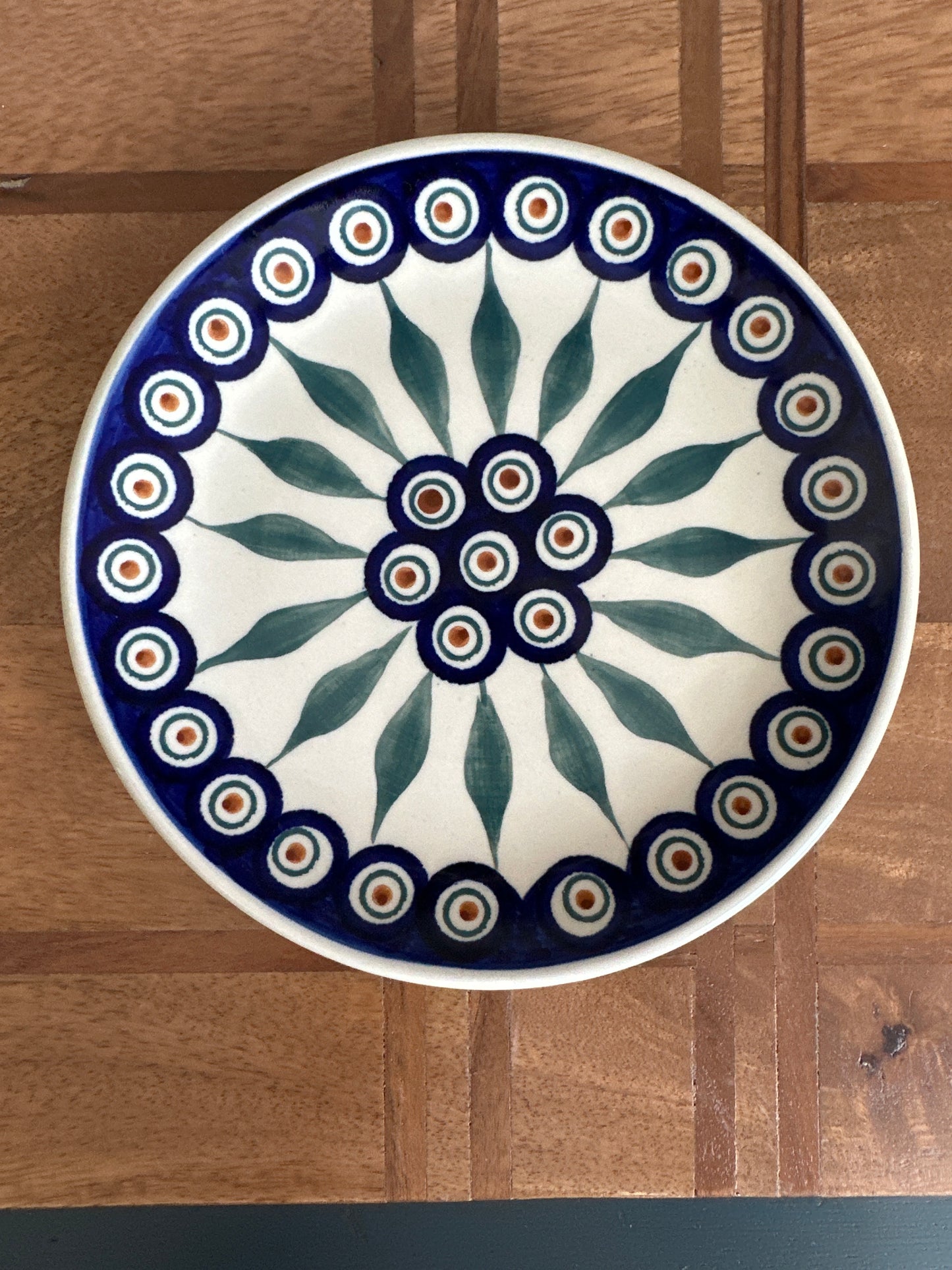 Manufaktura Polish Pottery, Traditional Peacock Leaves, Preowned, 7" Plate