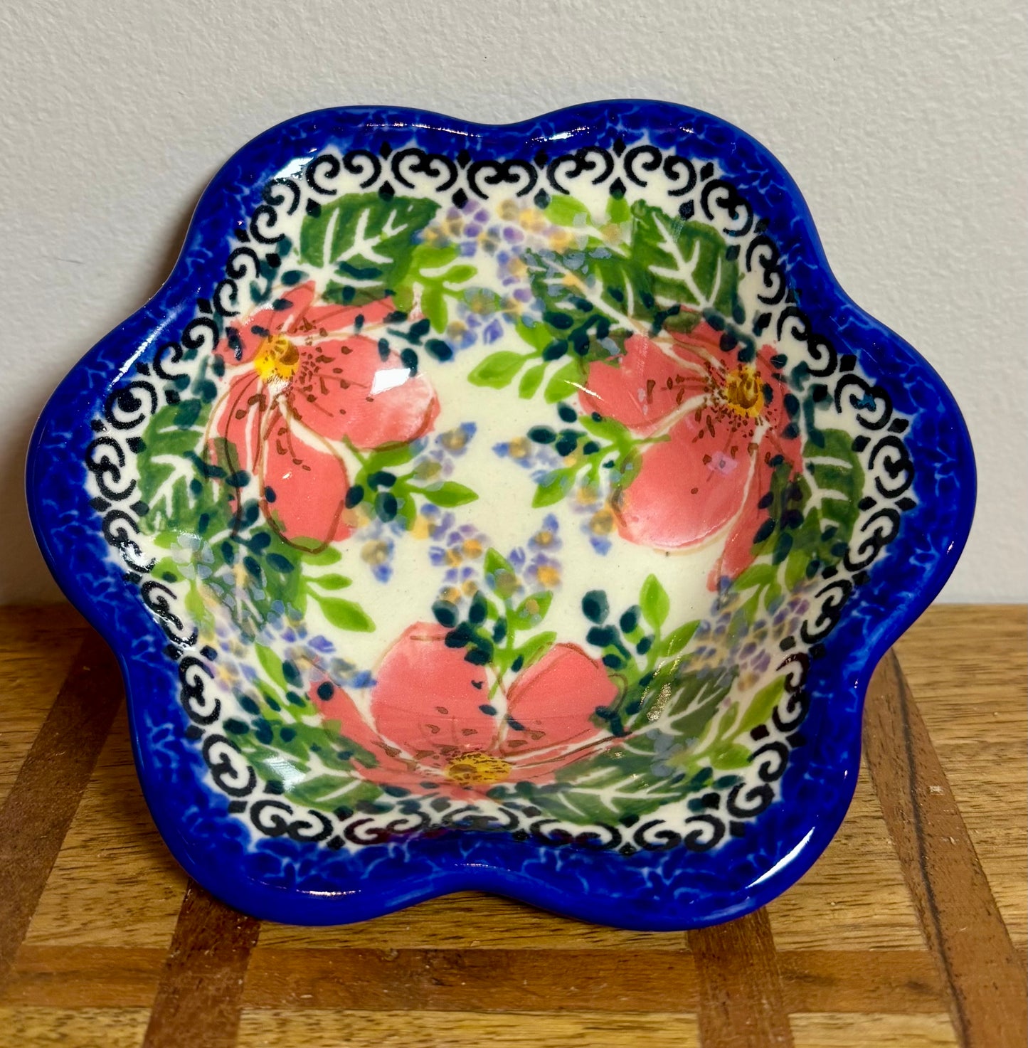 Kalich, Pink Magnolia/Purple Flower Shaped Bowl