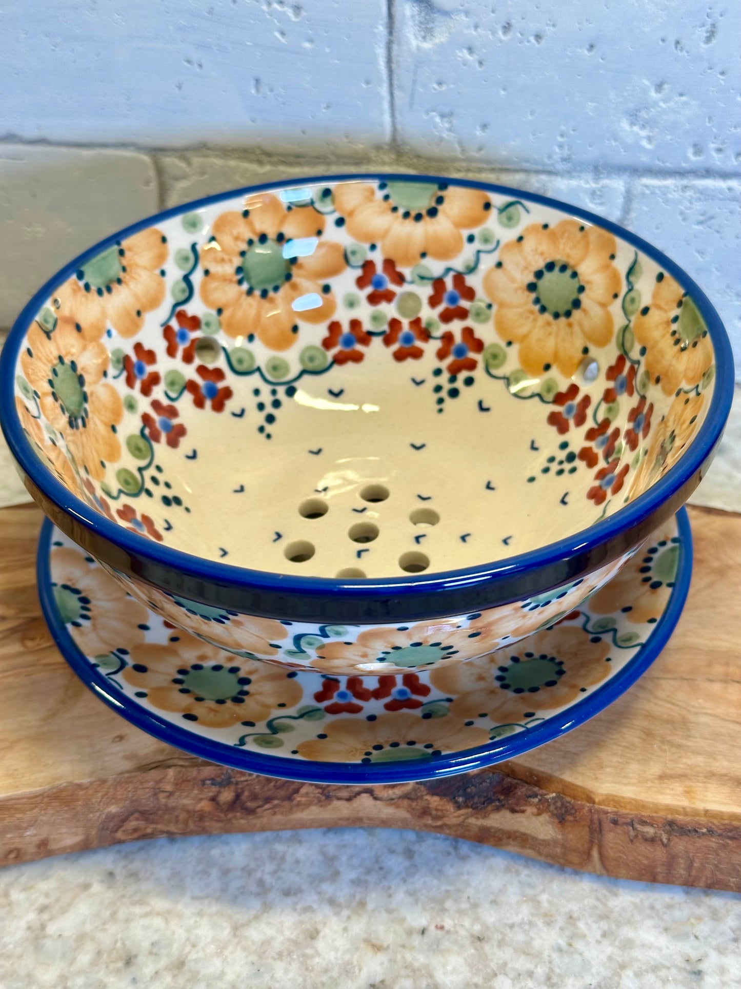 Manufaktura, Avery, Berry Bowl