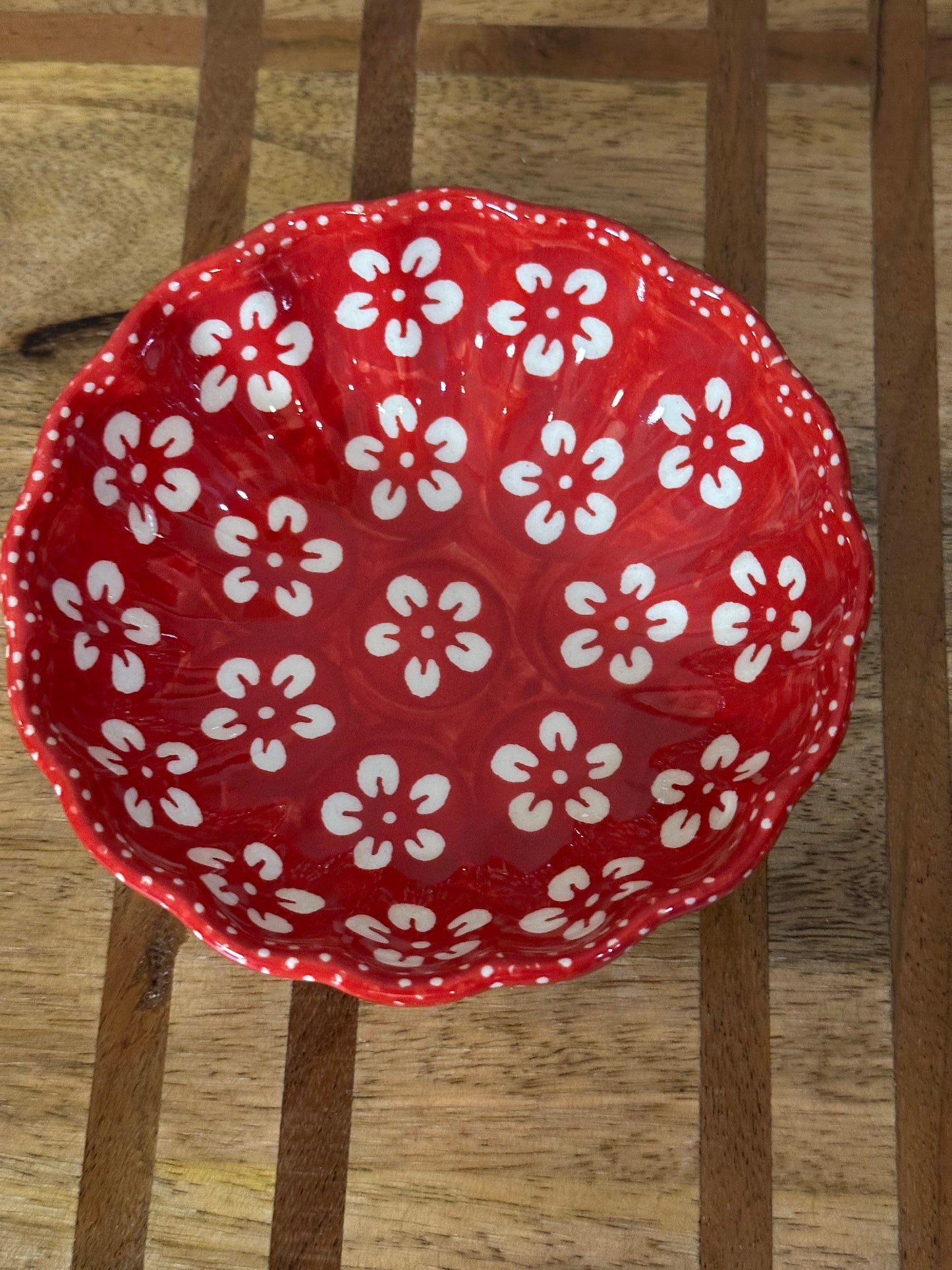 Manufaktura, Red Blossom, Scallop Bowl