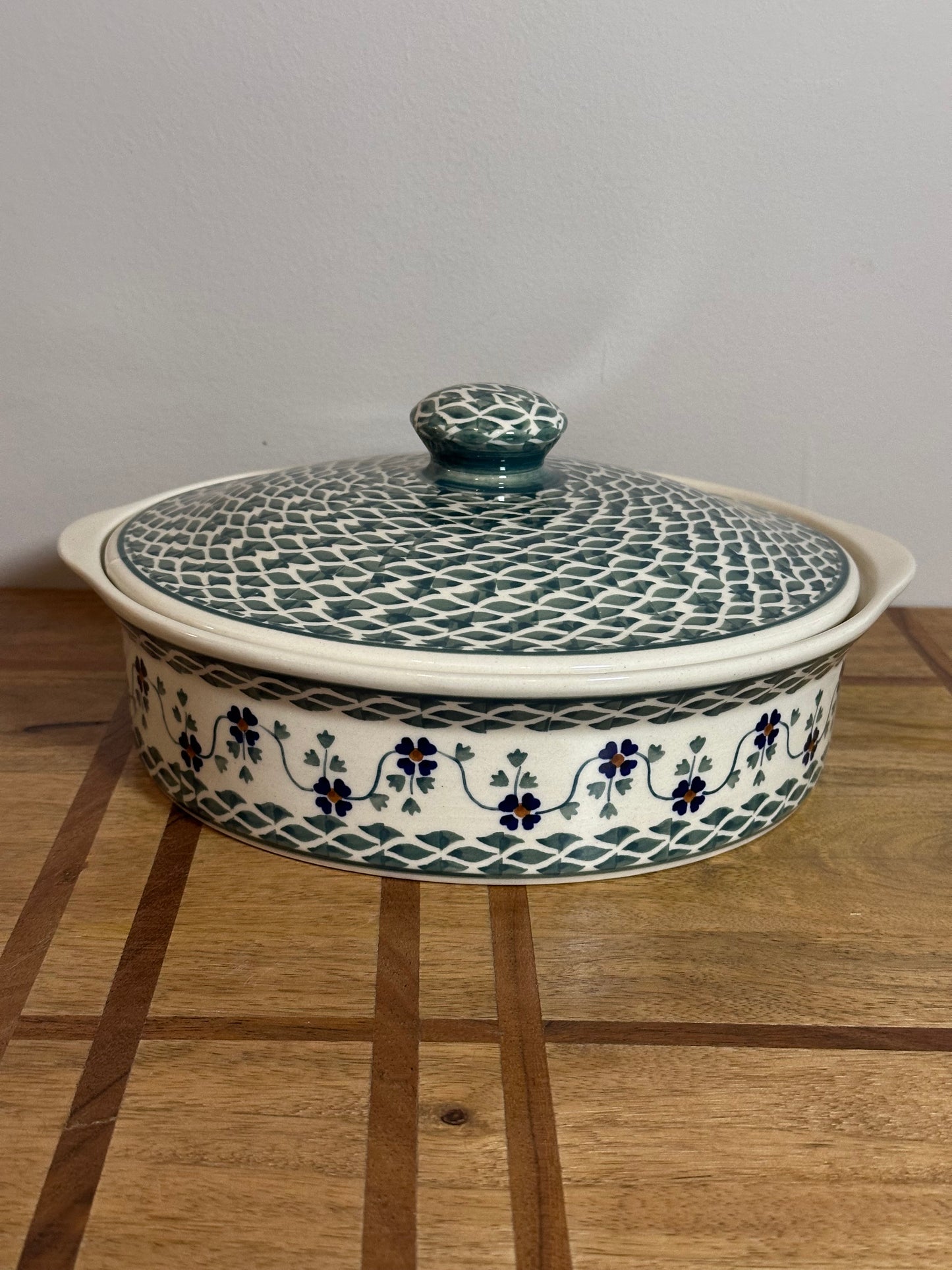Manufaktura, Sage Floral Round Baker with Lid