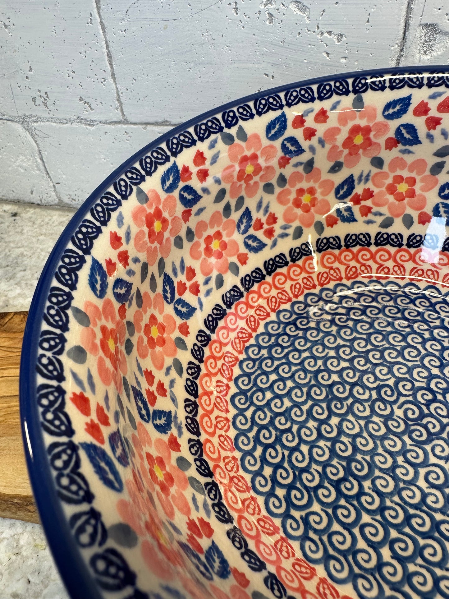 Manufaktura, Calico, Scalloped Serving Bowl