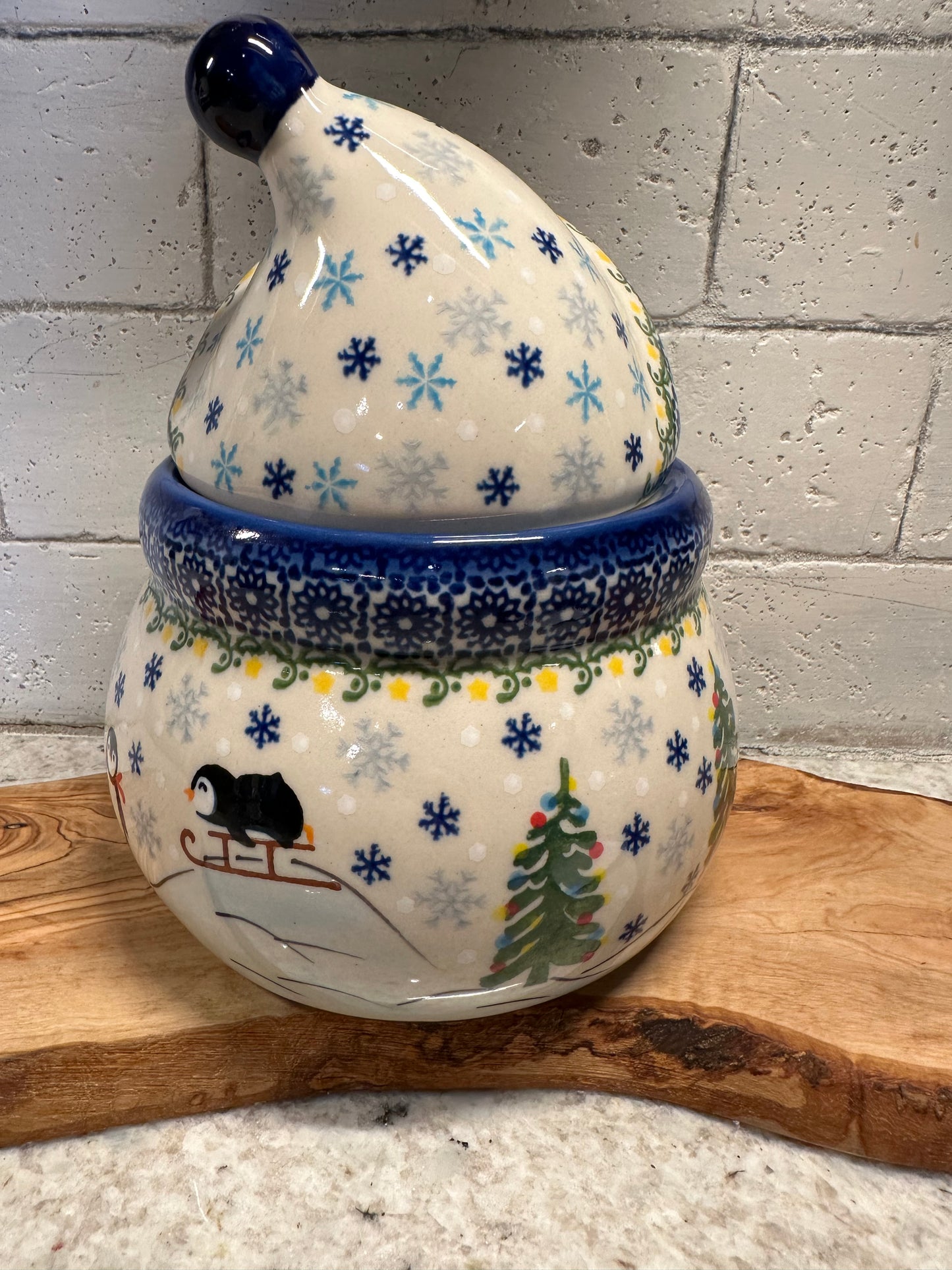 Kalich Polish Pottery, Signature Unikat Art Level, Penguin, Igloo, Snowman Container
