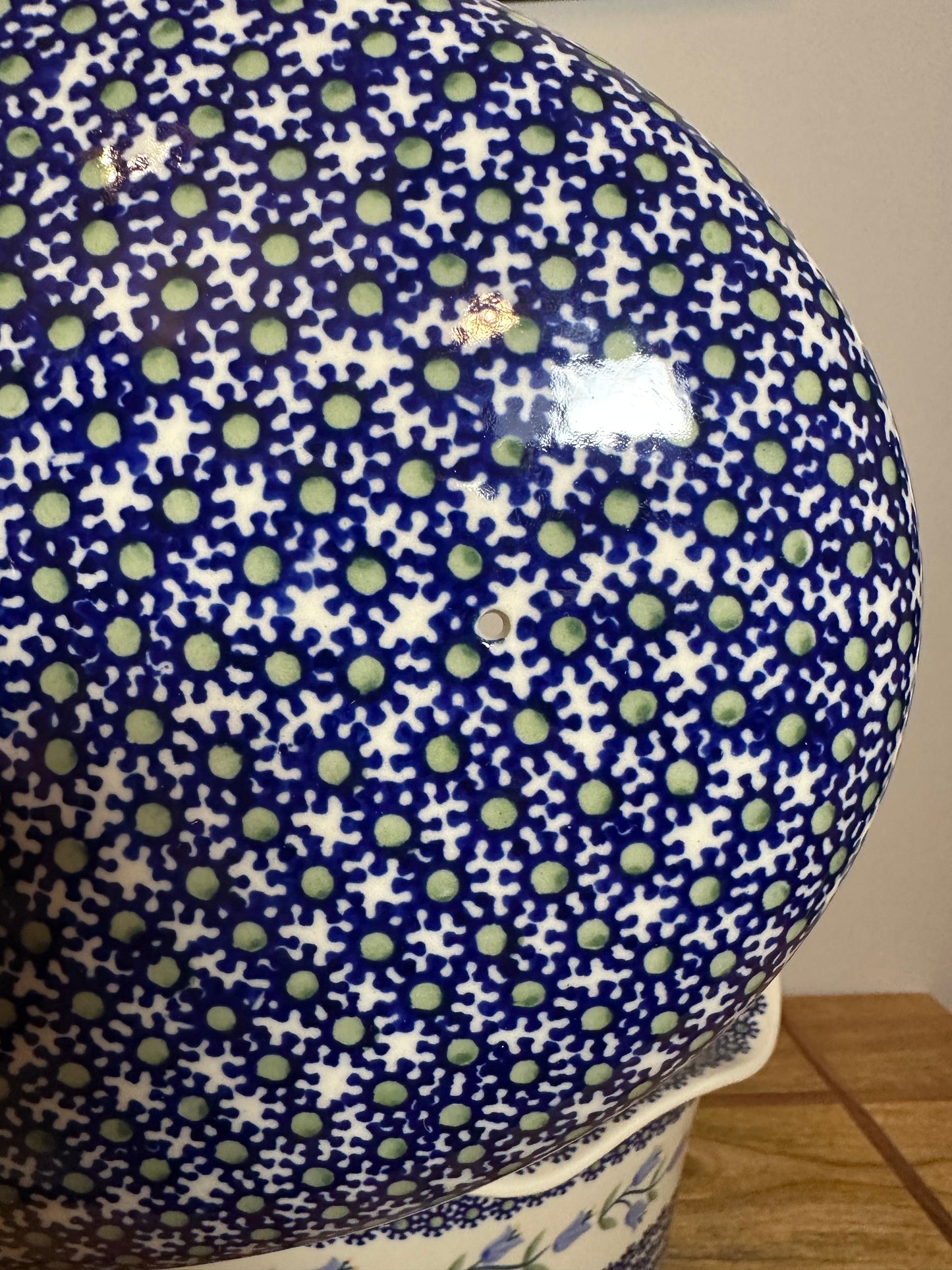 Manufaktura, Bell Flower Large Oval Baker with Lid