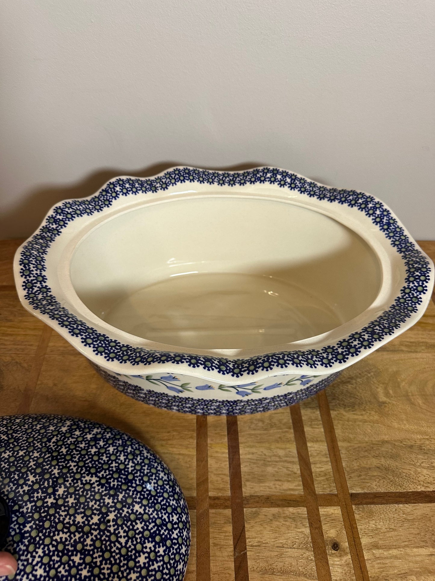 Manufaktura, Bell Flower Large Oval Baker with Lid