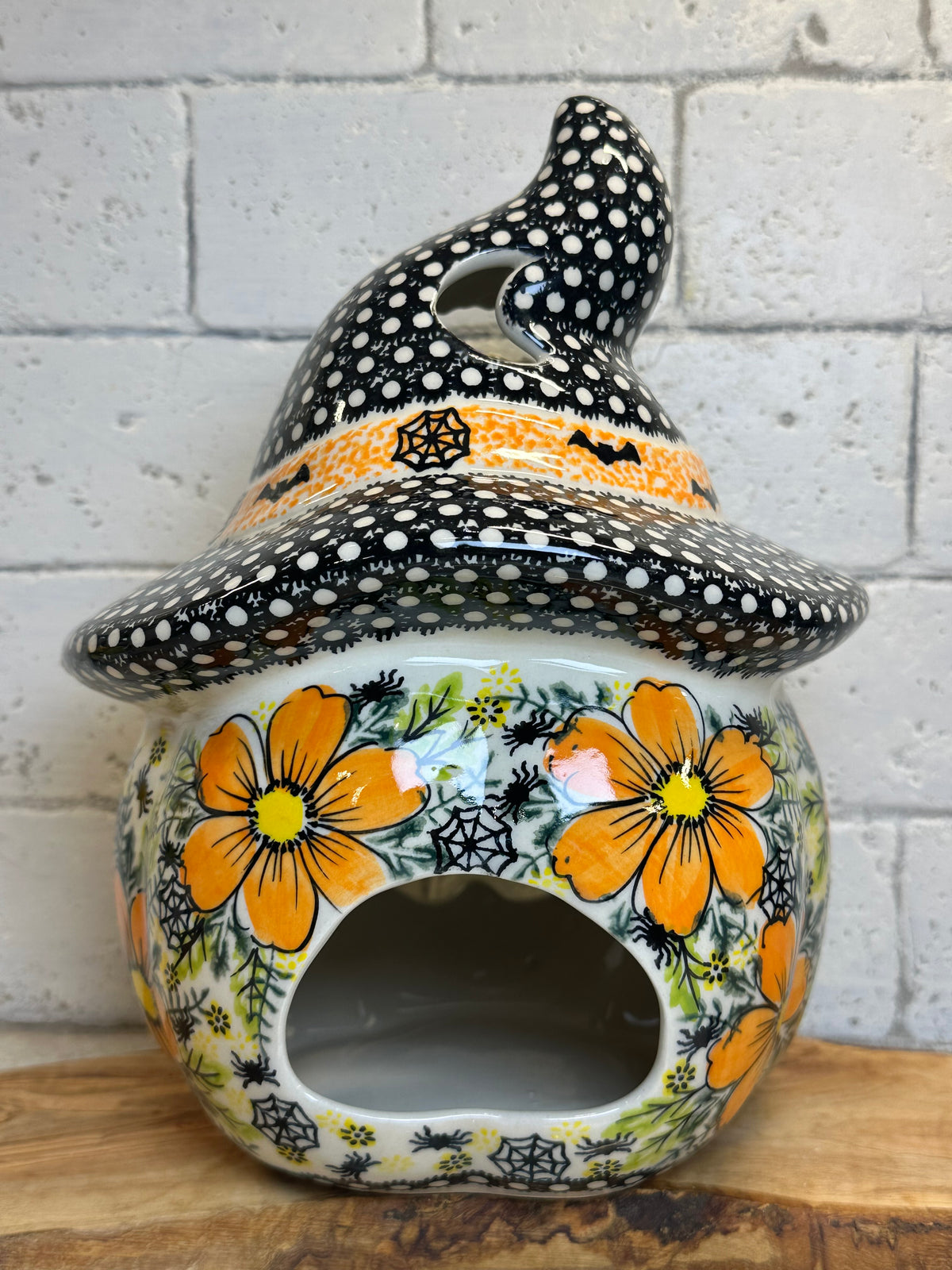 Vena, Floppy Scarecrow Hat, Spiders and Orange Flowers, Pumpkin Luminary 10"