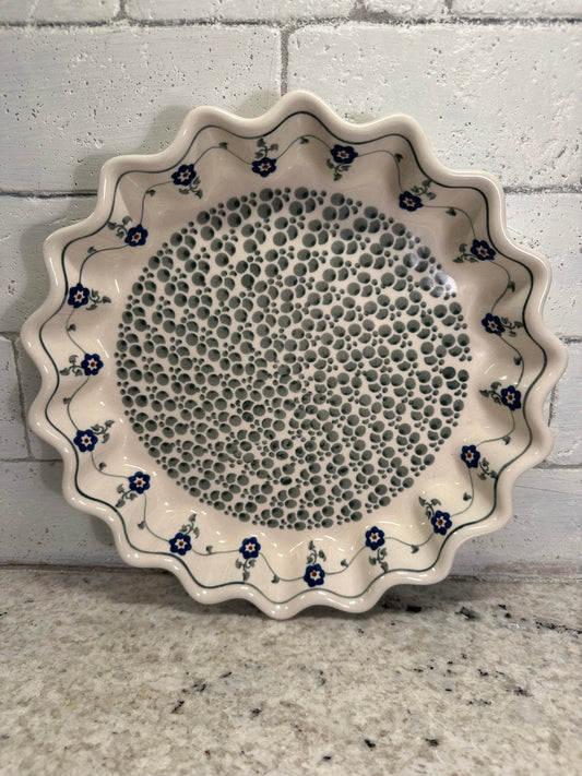 Zaklady Polish Pottery, Blue Flowers with Green Vines & Dots, Scalloped Pie Baker