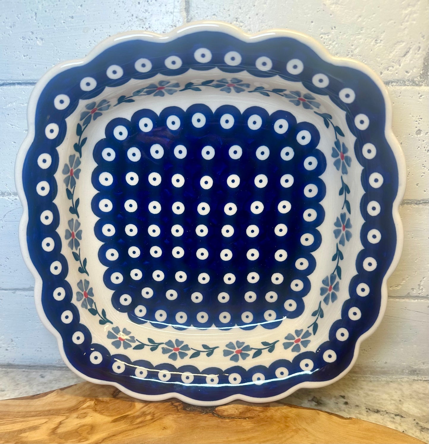 Manufaktura, Blue Violet, Medium Serving Dish 9"