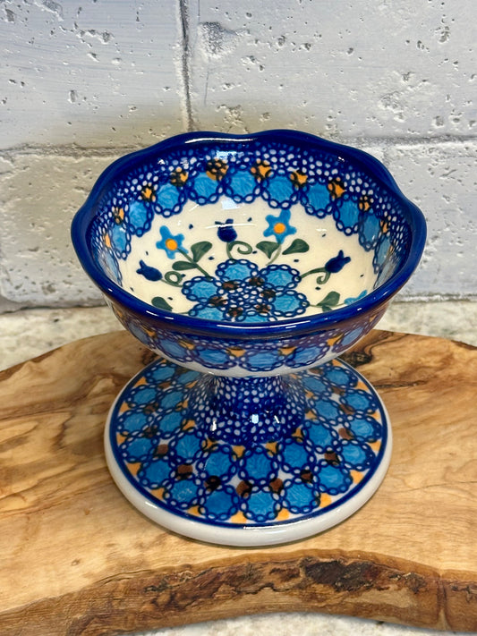 Vena, Savannah/Blue Tulips, Pedestal, Wavy Dessert/Dip Bowl