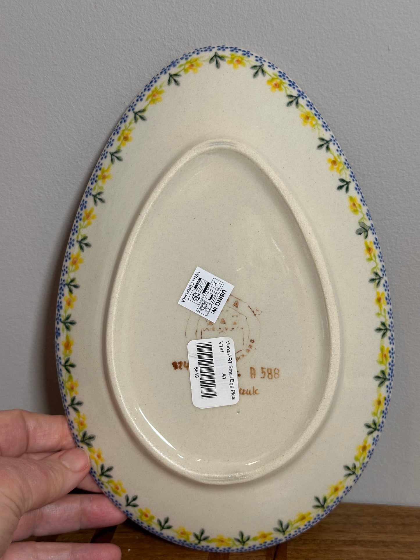 Vena, Unikat Yellow Bow Bunny, Egg Shaped Platter