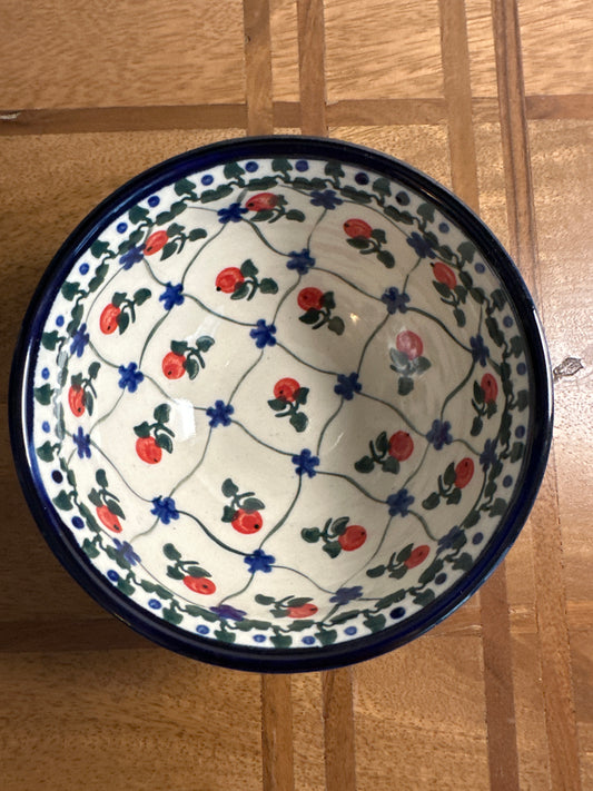 Millena Polish Pottery, Rosebud Bowl, 4.5", 2Q
