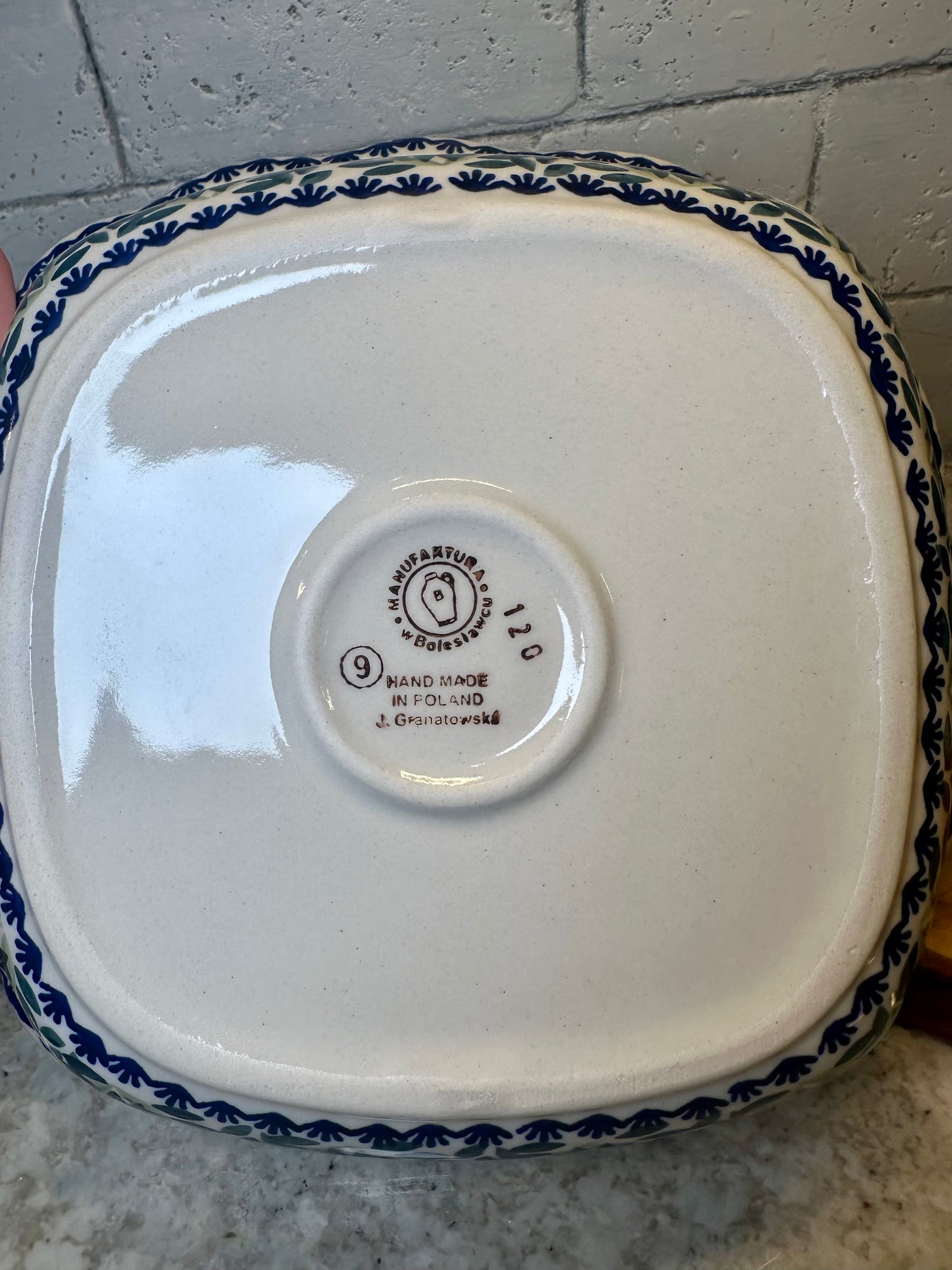 Manufaktura, Pinwheels, Medium Square Serving Dish 9"