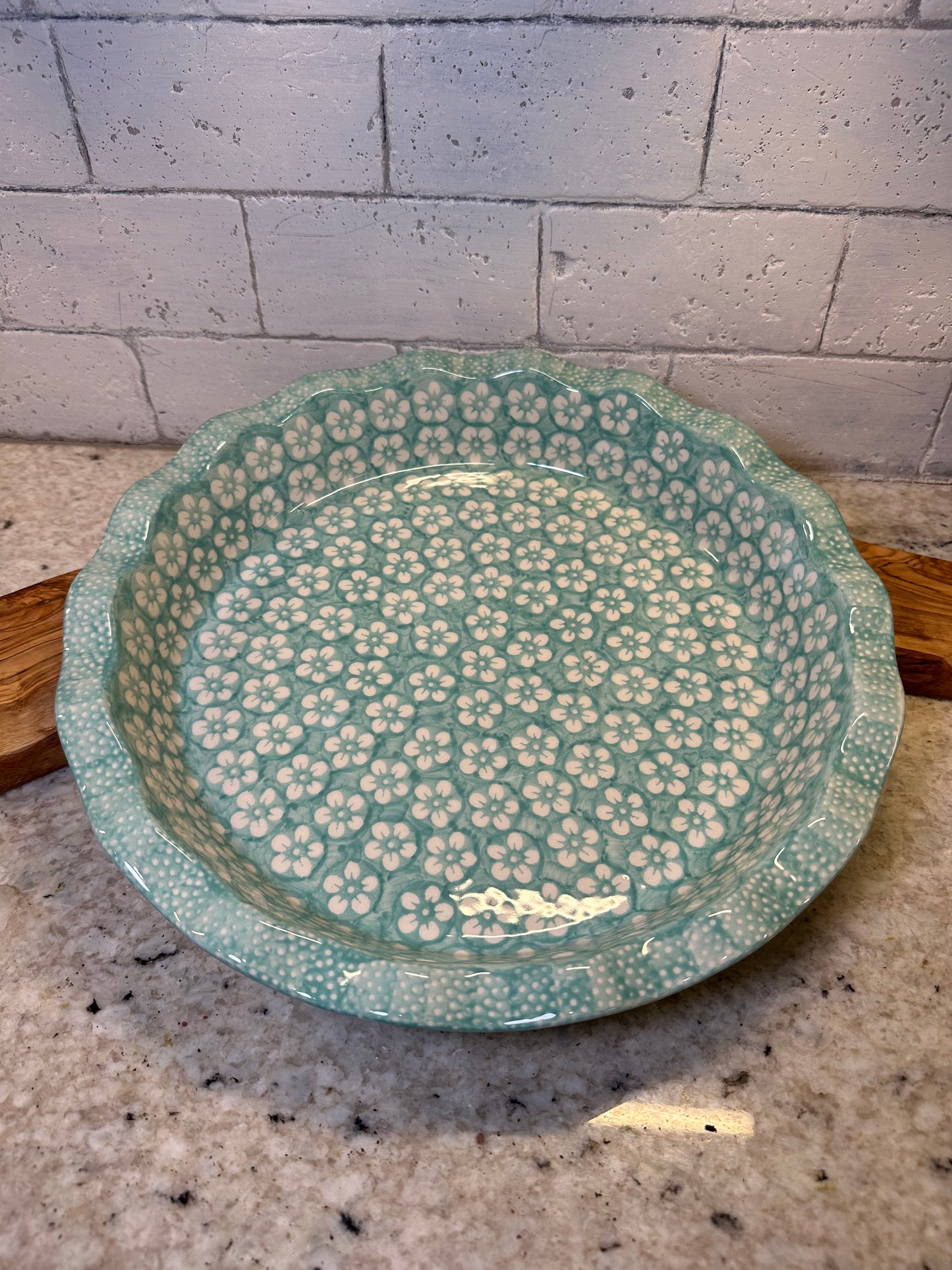 Manufaktura, Mint Blossom, Large Ruffled Baker