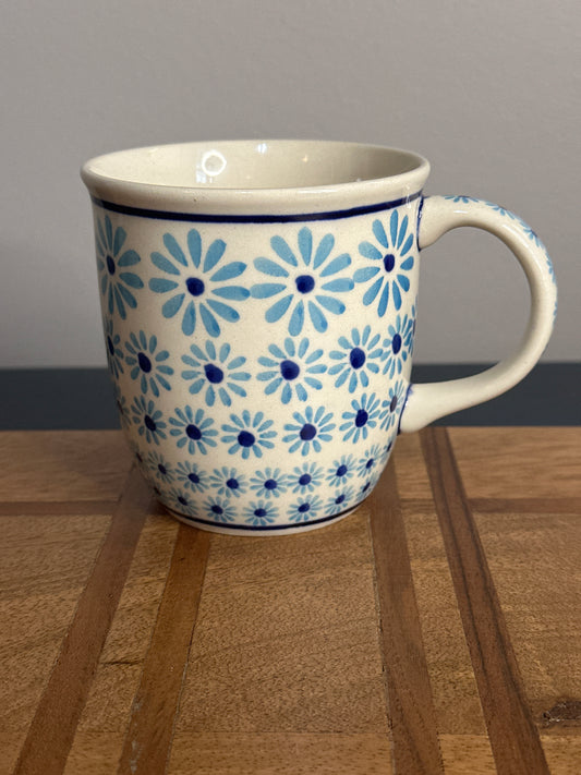 Zaklady Polish Pottery, Blue Daisy Delight, 12 oz. Mug