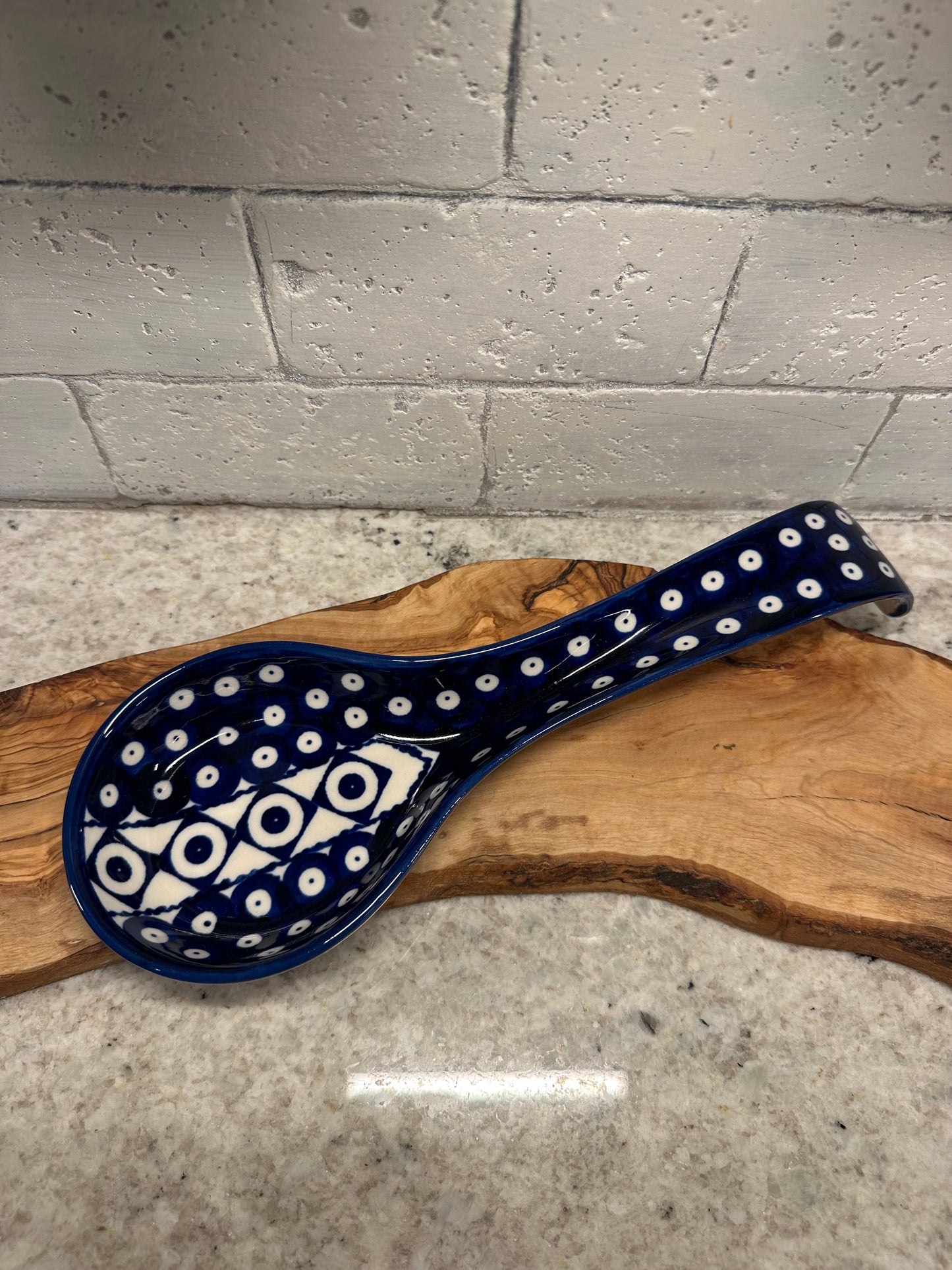 Zaklady, Xena Large Spoon Rest