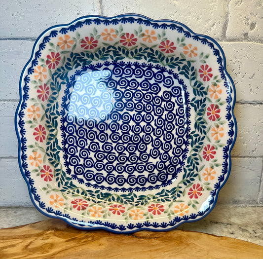 Manufaktura, Pinwheels, Medium Square Serving Dish 9"