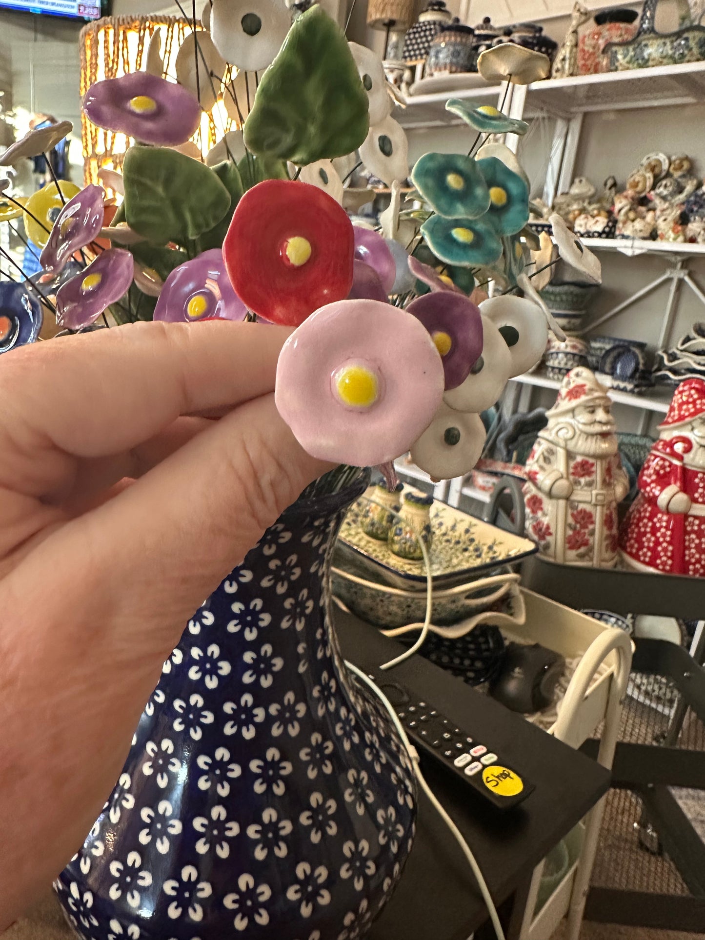 Manufaktura Polish Pottery, Pink w/Yellow Middle, Posy Flower