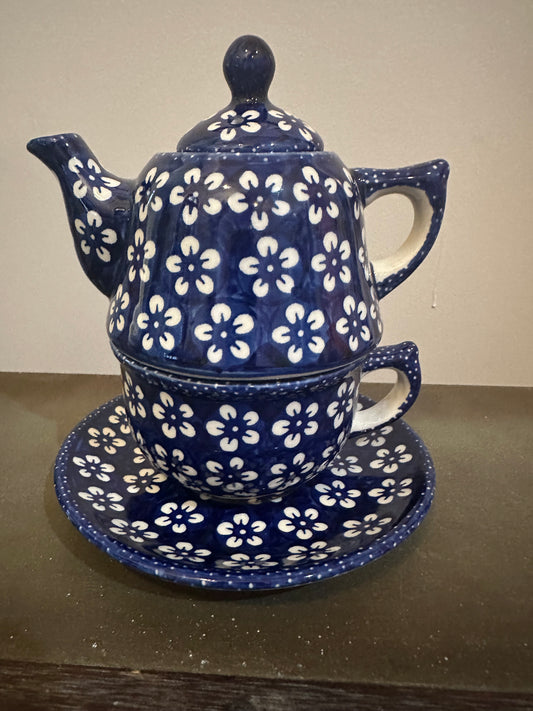 Manufaktura Blue Blossom, Teapot with Cup