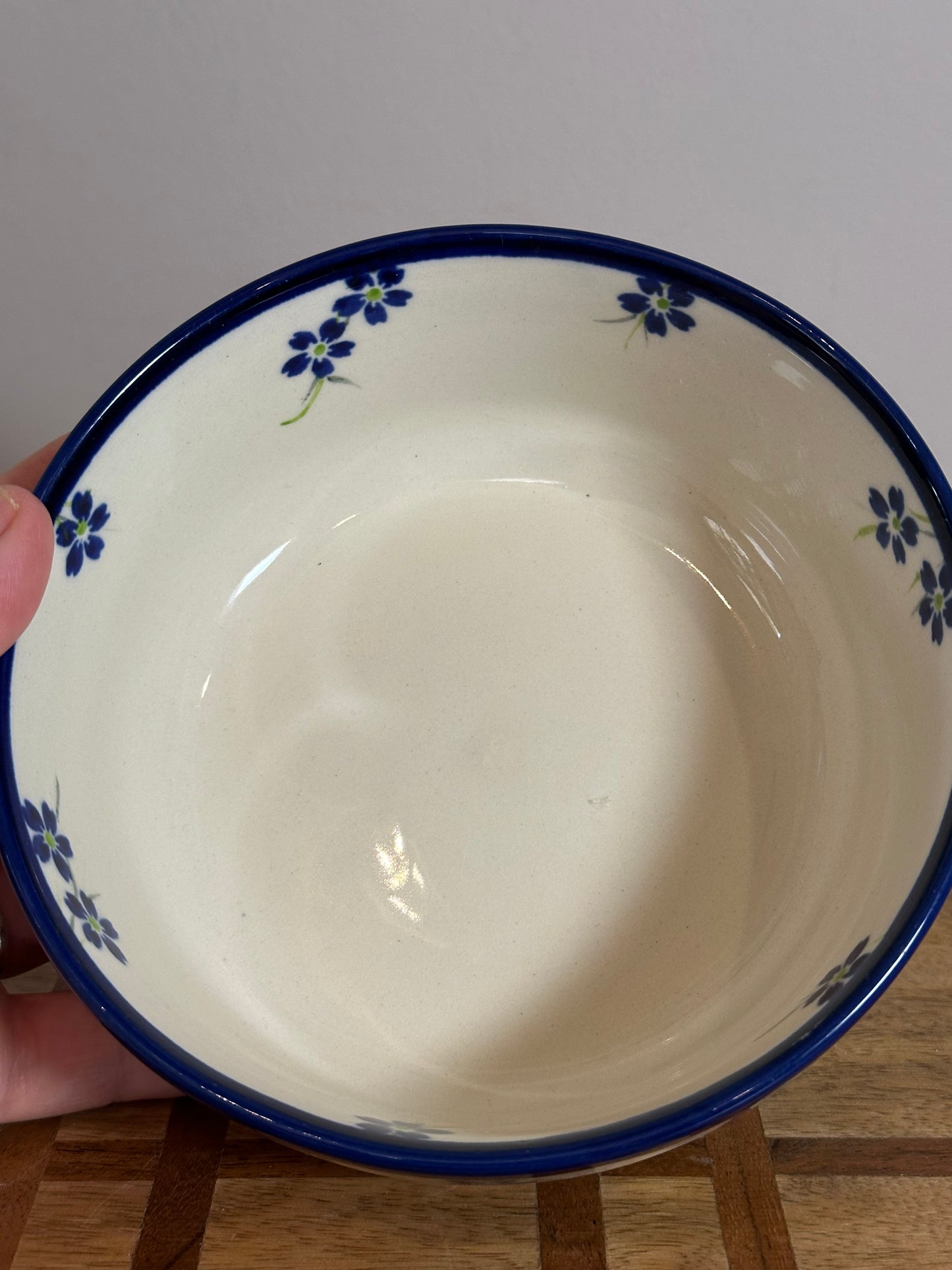 Zaklady, Preowned Blue Floral Bowl