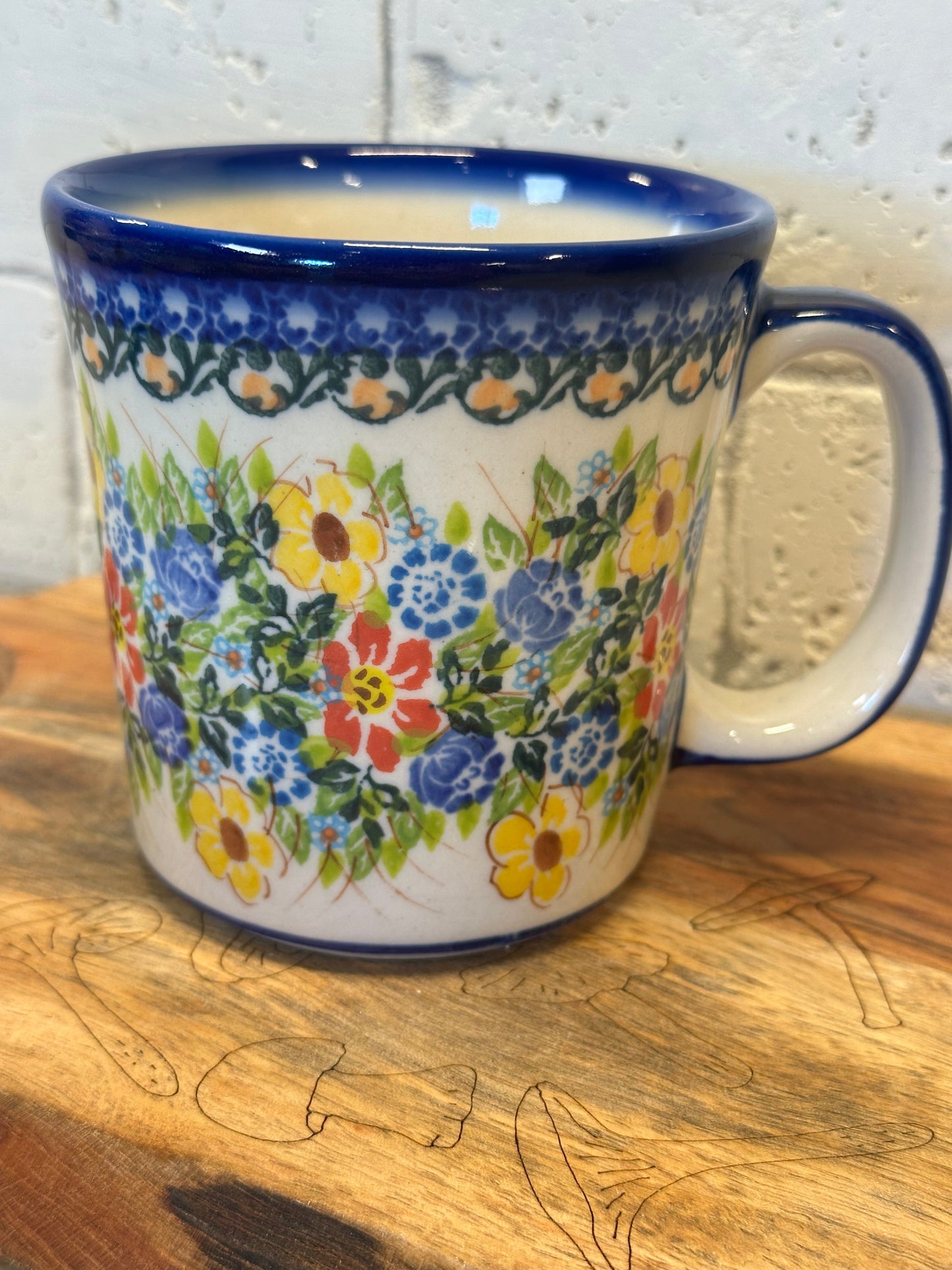Kalich, Multi Blue/Red/Yellow Flowers, Straight Mug 15 oz.