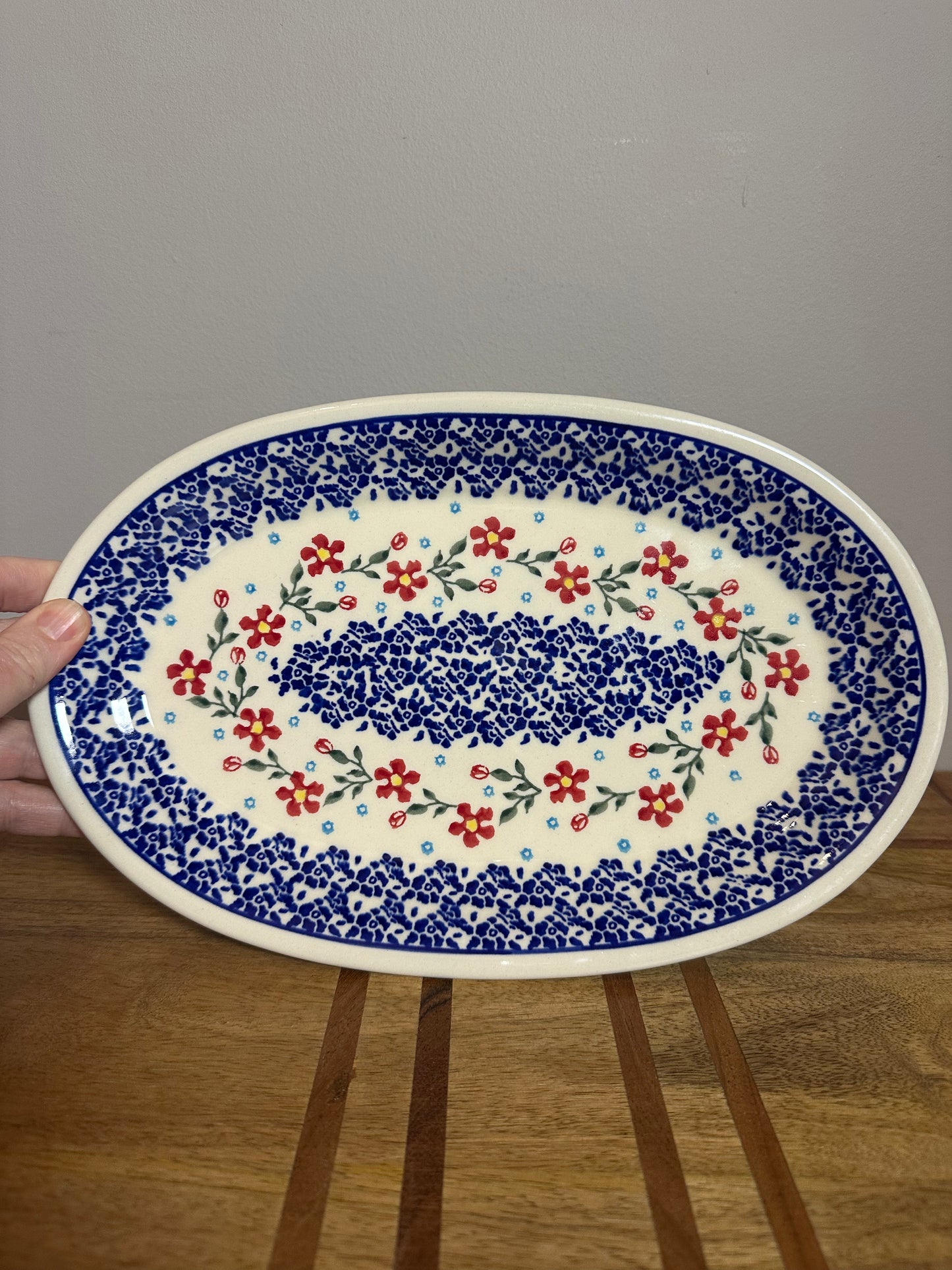 Zaklady, Country Garden, Platter