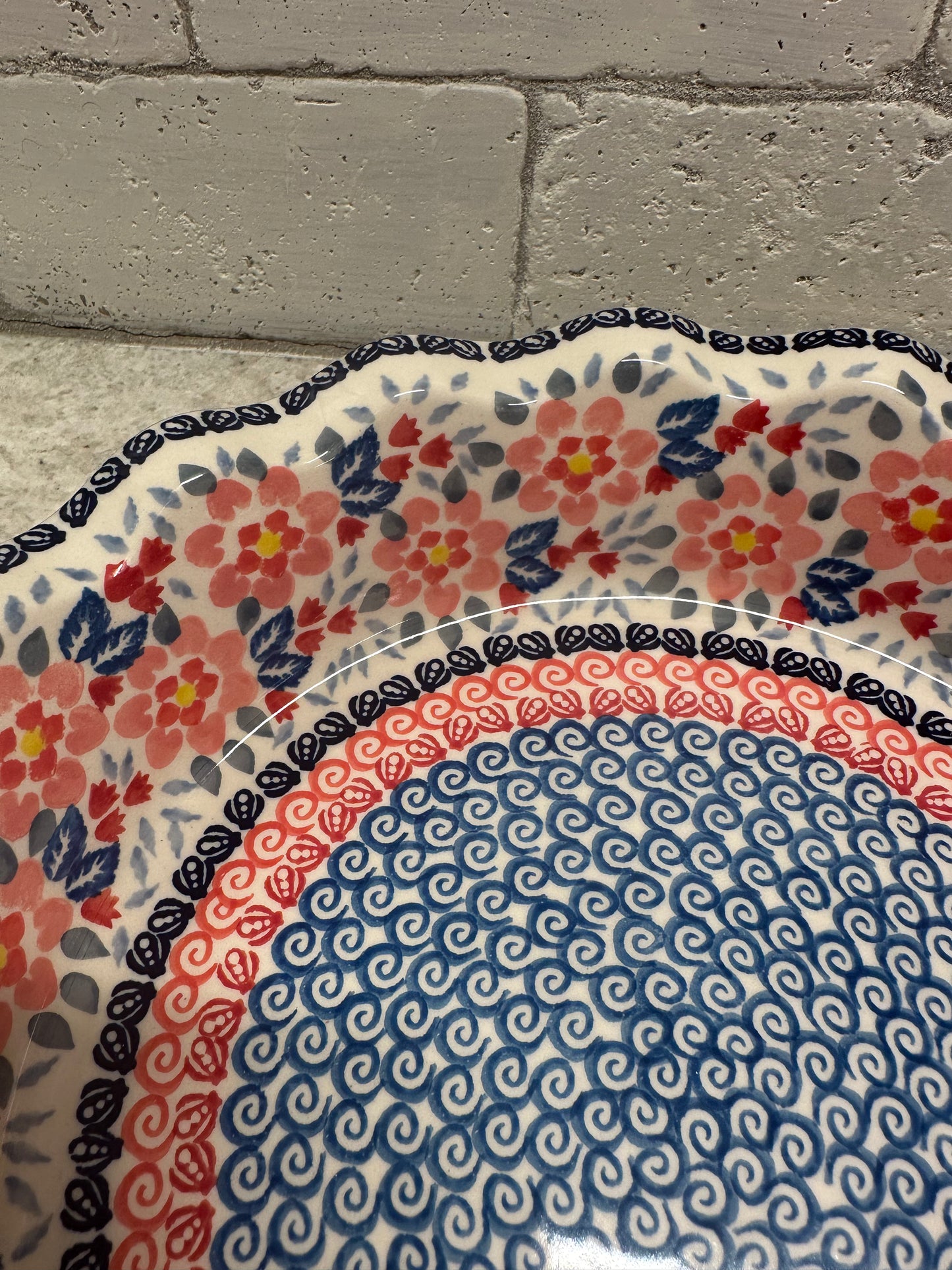 Manufaktura Calico Ruffled Baker/Bowl