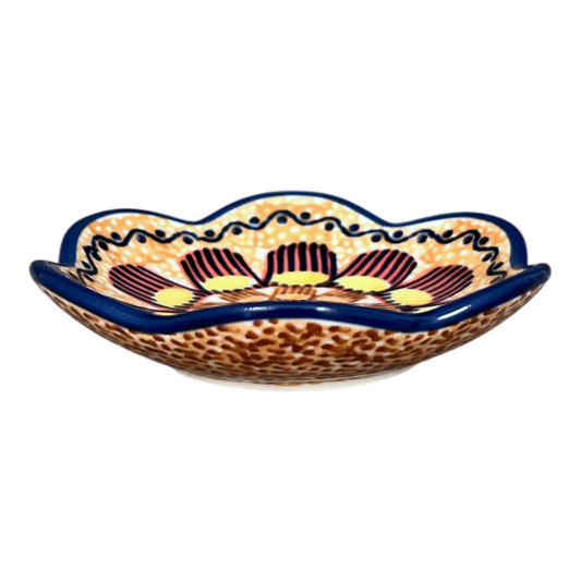 Bowl, Scalloped, Shallow, 4.25", (P205) in "Desert Sunrise" by Manufaktura
